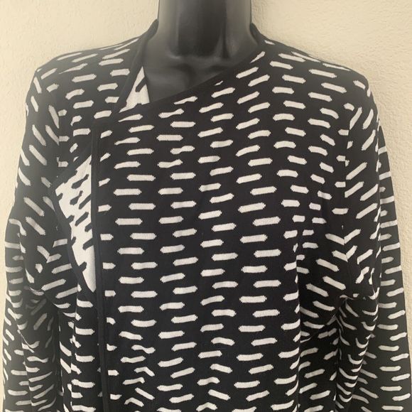 August Silk Black & White Geometric Print Double Knit Open Front Cardigan Size L - Picture 3 of 9